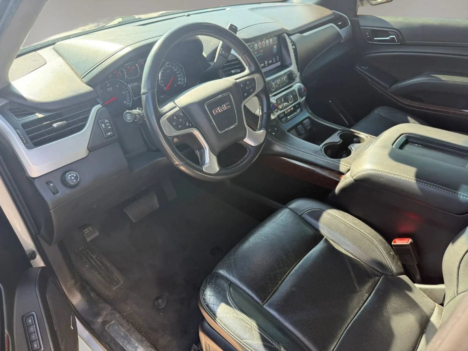 Used 2019 GMC Yukon SLT w/ Open Road Package RWD image 15
