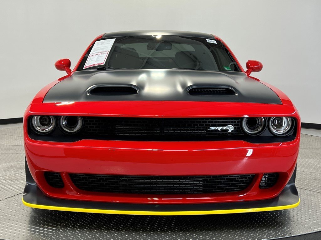 Used 2023 Dodge Challenger SRT Hellcat image 2