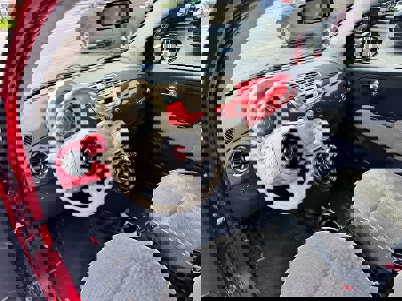 Used 2013 FIAT 500 Lounge image 19