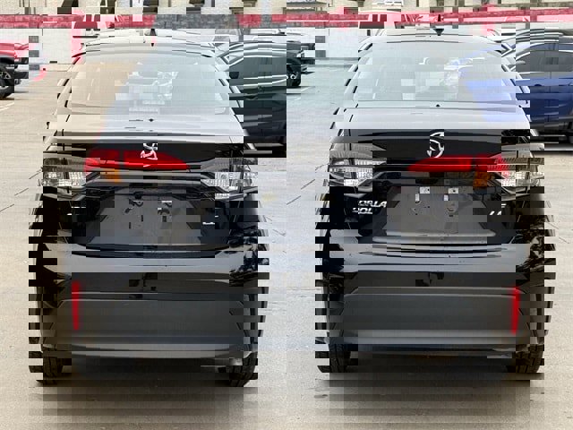 Used 2025 Toyota Corolla LE image 5