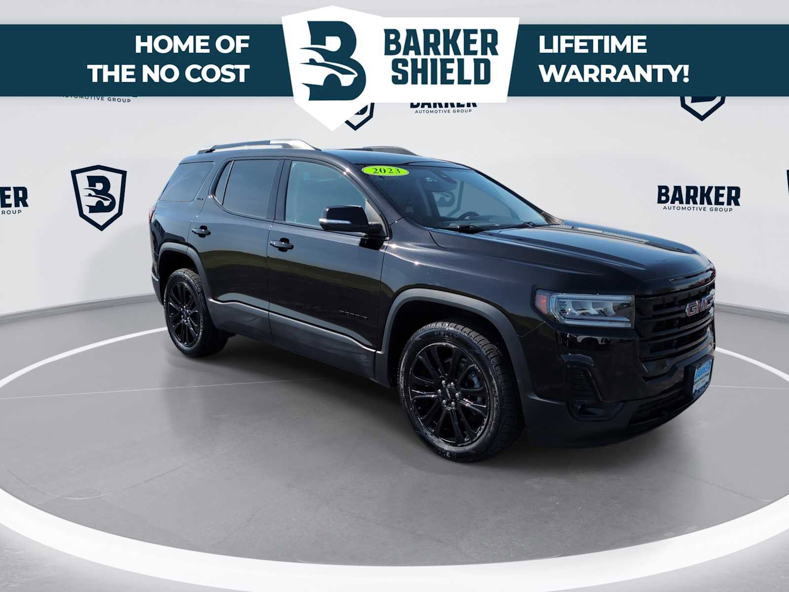 Used 2023 GMC Acadia SLT w/ Elevation Edition FWD image 2