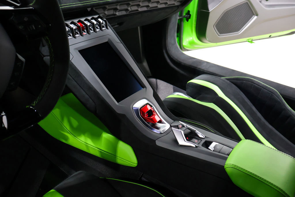 Used 2022 Lamborghini Huracan STO image 22