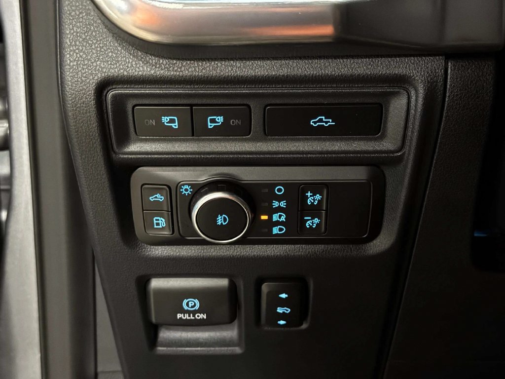 Used 2021 Ford F150 Lariat w/ Equipment Group 502A High AWD/4WD image 19