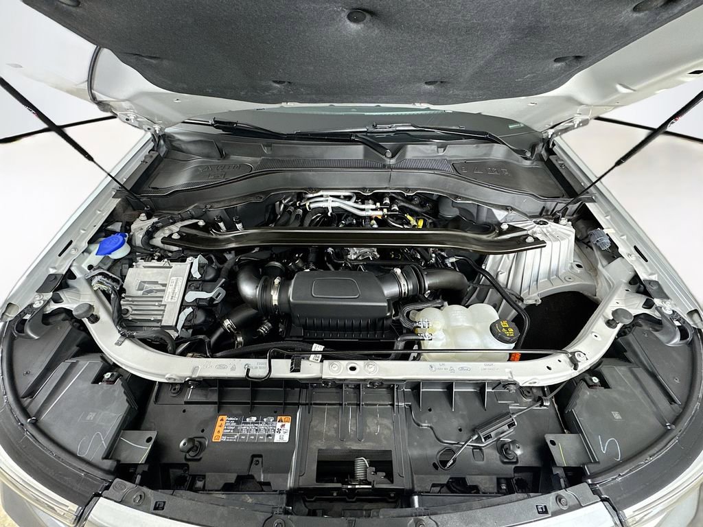 Used 2024 Ford Explorer Platinum w/ Technology Package image 26