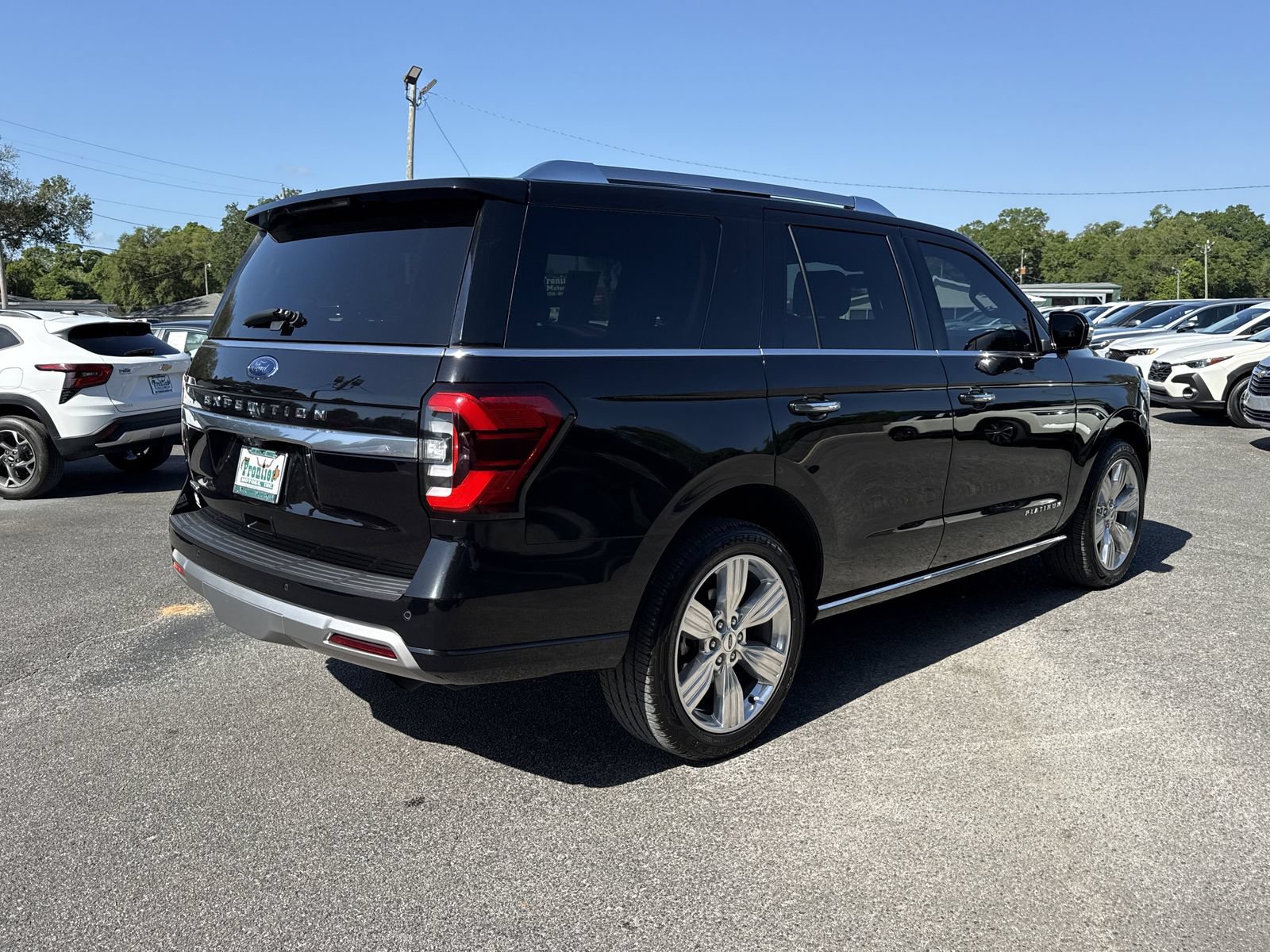 Used 2023 Ford Expedition Platinum RWD image 5