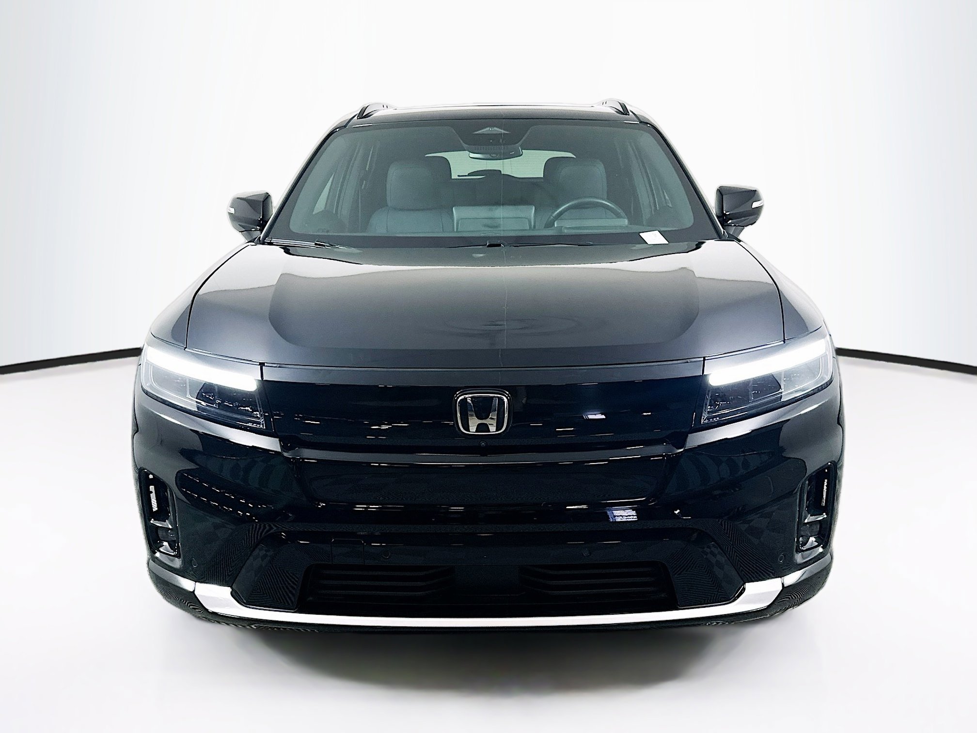 Used 2025 Honda Prologue Elite image 2