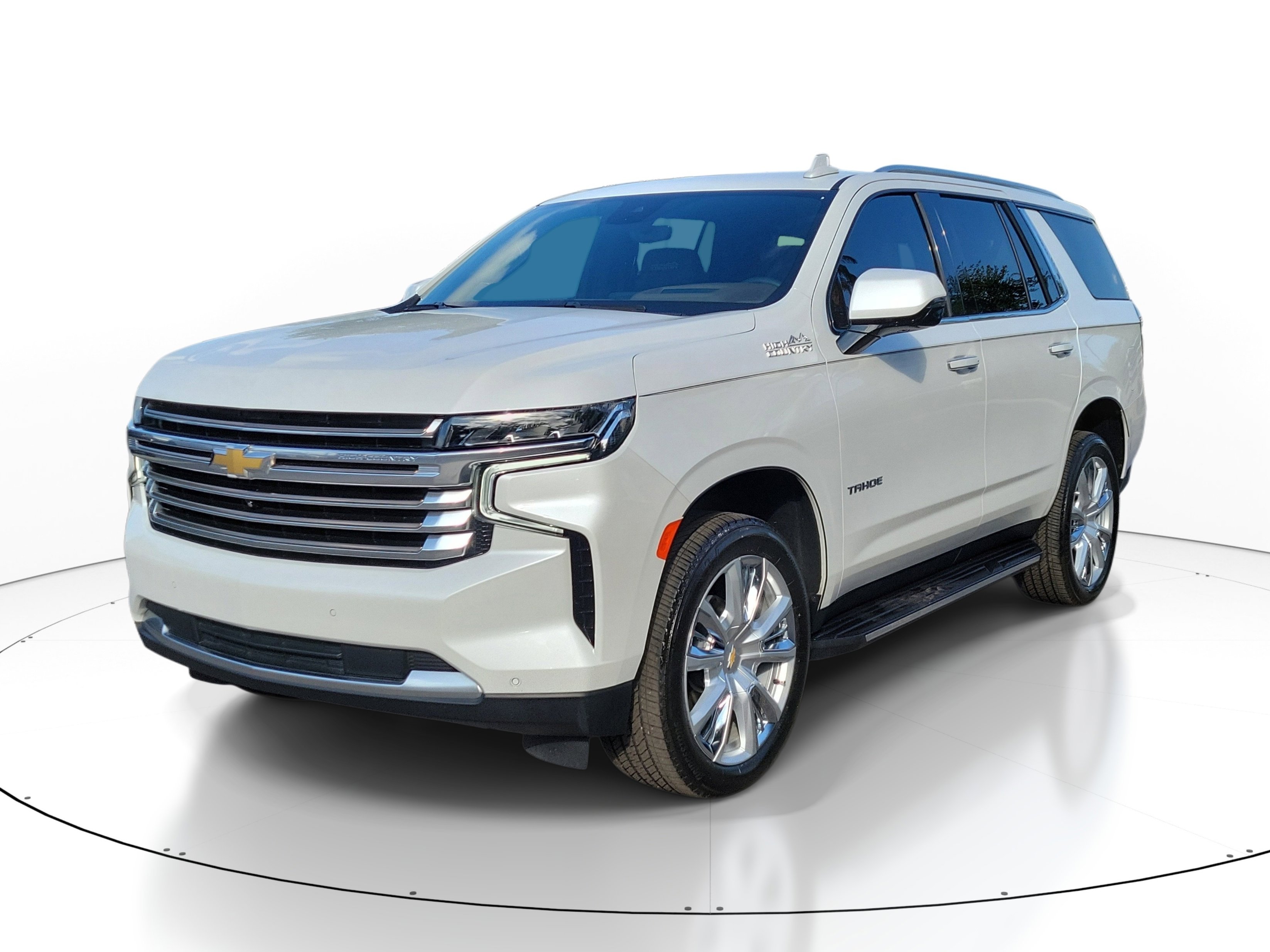 Used 2024 Chevrolet Tahoe High Country RWD image 3