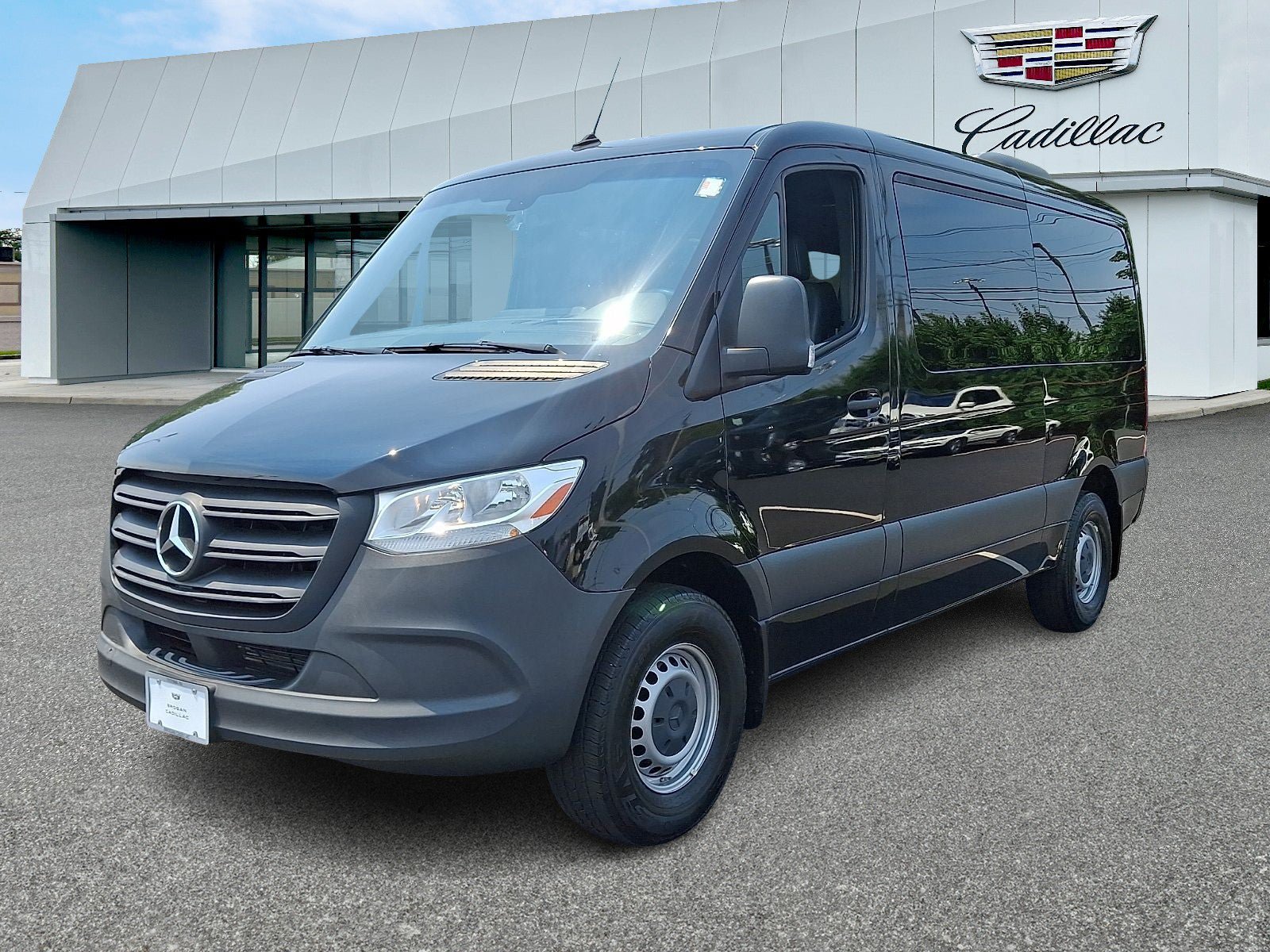 Used 2022 Mercedes-Benz Sprinter 2500 image 3