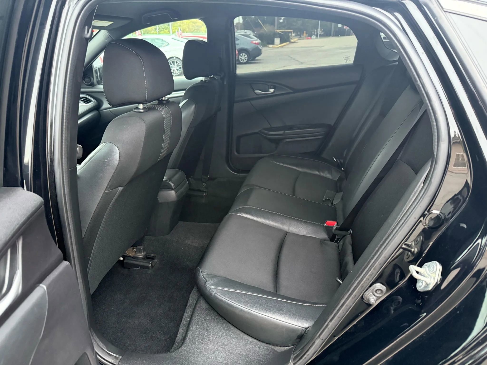 Used 2020 Honda Civic Sport image 10