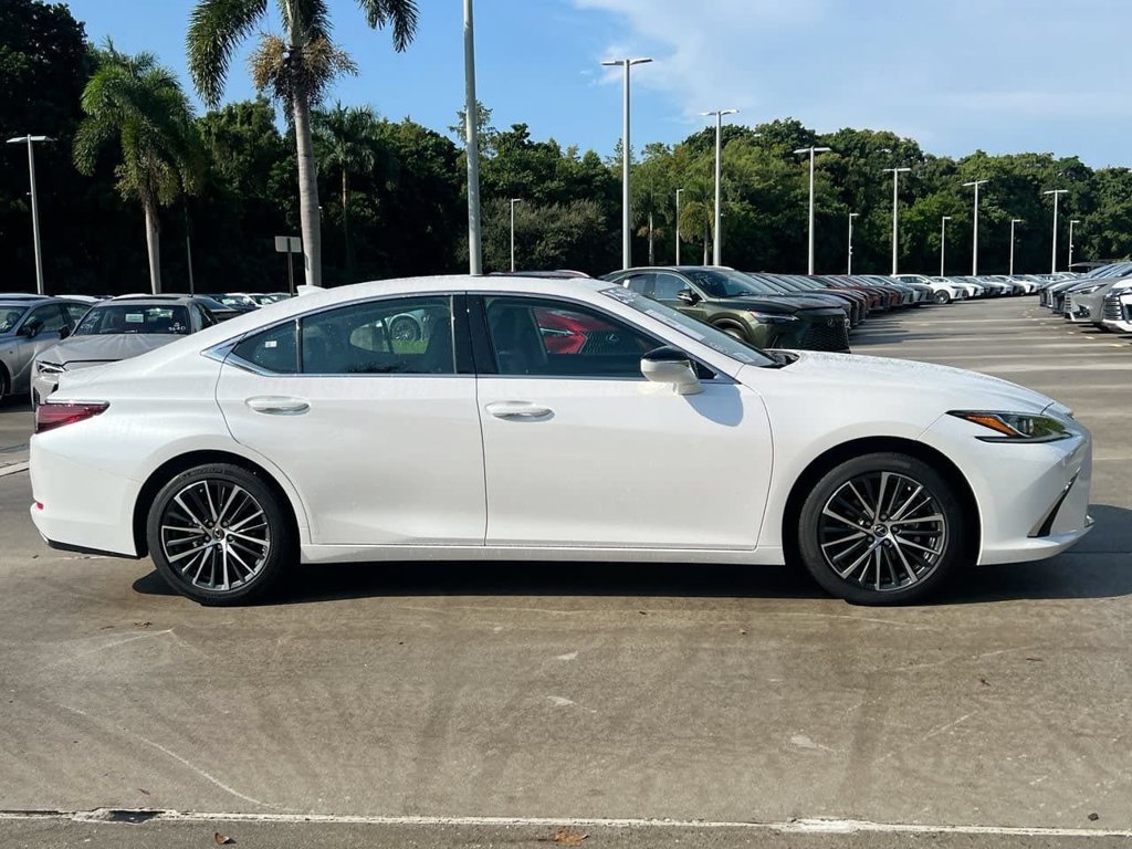 Certified 2025 Lexus ES 350 w/ Premium Package FWD image 8