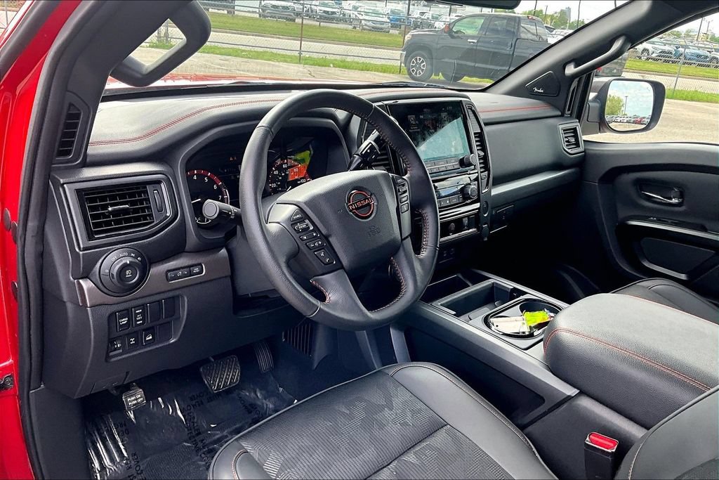 Used 2024 Nissan Titan PRO-4X w/ Pro-4x Utility Package AWD/4WD image 16