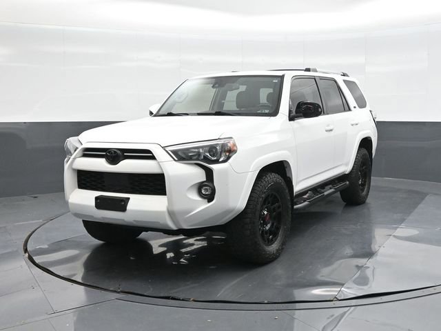 Used 2022 Toyota 4Runner SR5 image 1