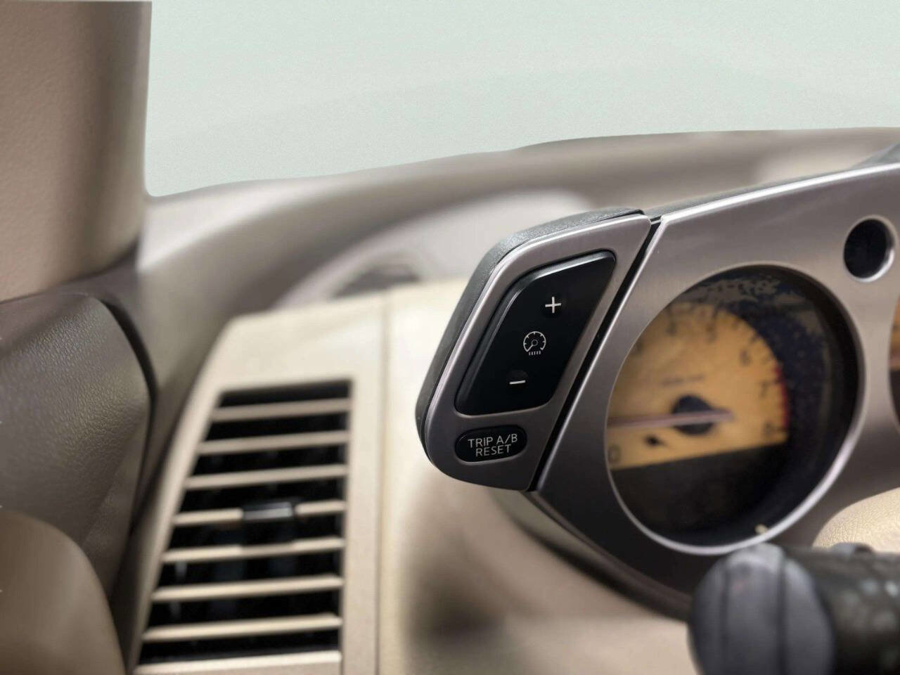 Used 2005 Nissan Murano SL w/ (G04) SL Touring Pkg FWD image 34