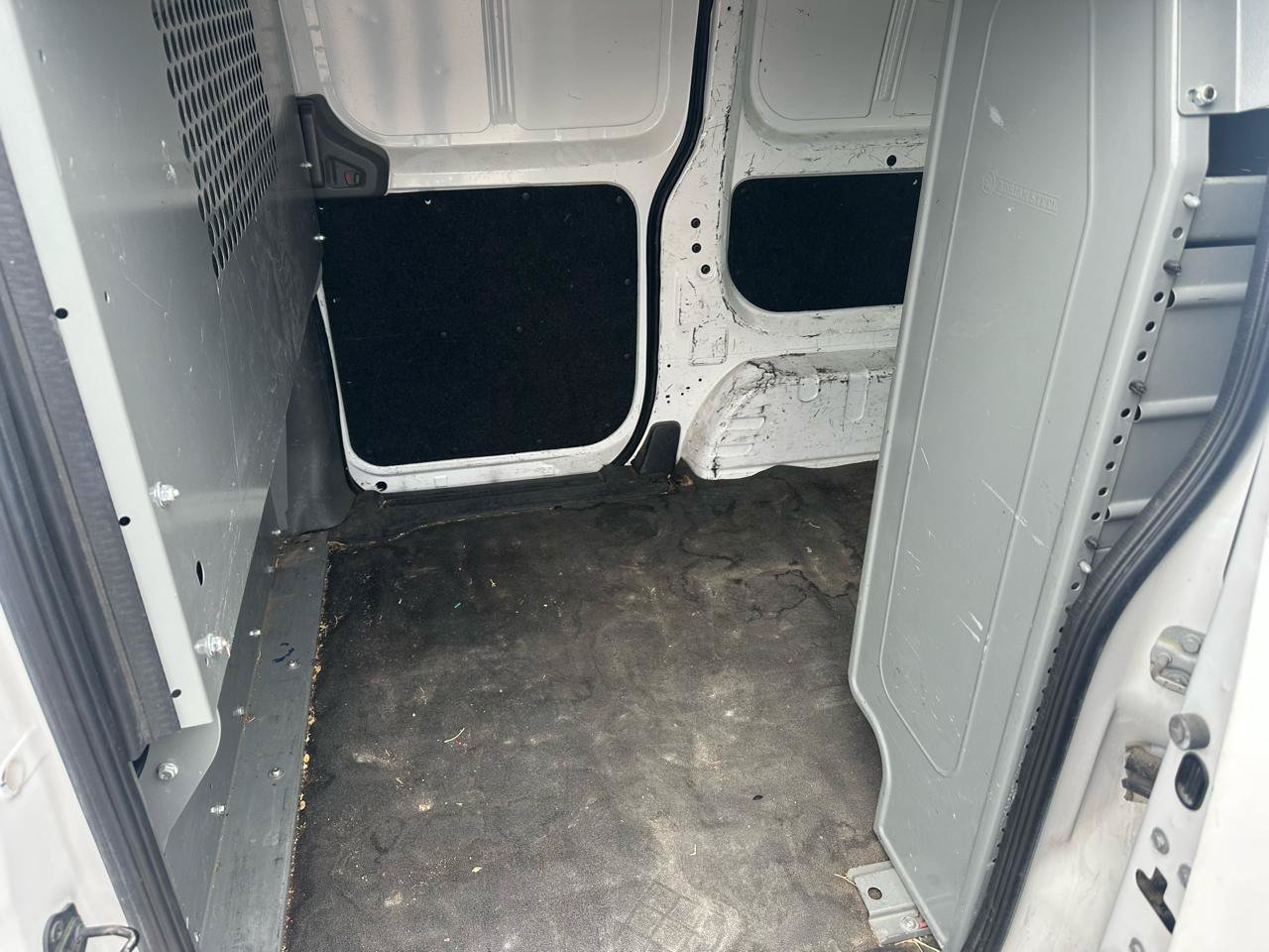 Used 2017 Nissan NV200 S w/ Back Door Glass Package FWD image 9