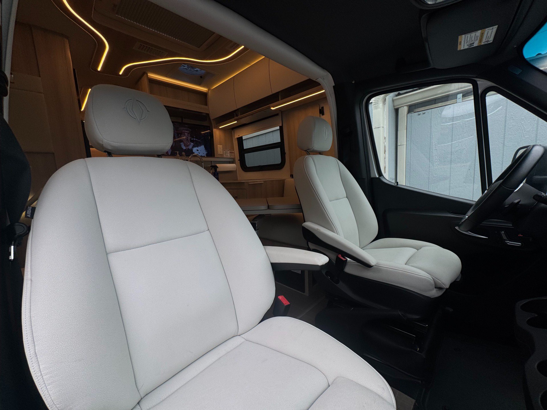 Used 2020 Mercedes-Benz Sprinter 3500 image 21