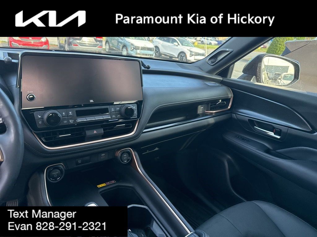 Used 2025 Toyota Grand Highlander AWD Hybrid image 10