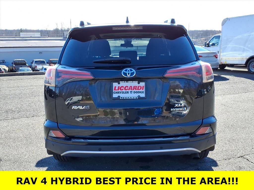 Used 2018 Toyota RAV4 XLE w/ Convenience Package image 6
