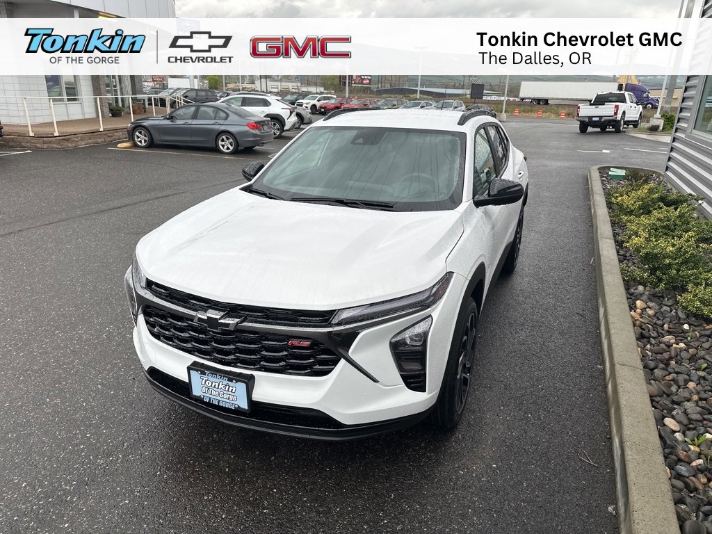 New 2025 Chevrolet Trax RS image 7