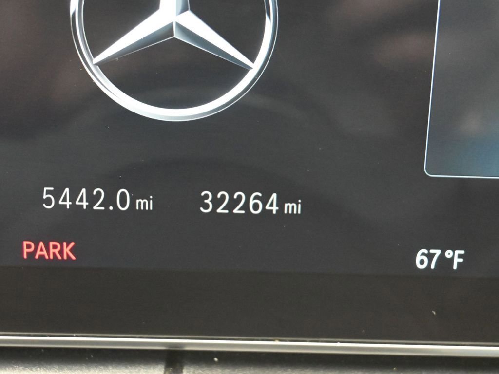 Used 2023 Mercedes-Benz C 300 Sedan image 16