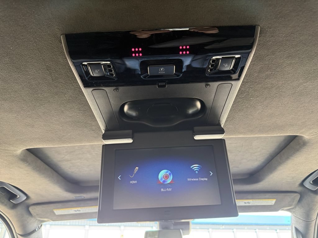 Used 2020 Cadillac Escalade Platinum AWD/4WD image 39