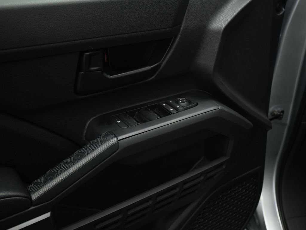 Used 2024 Toyota Tacoma SR5 image 9