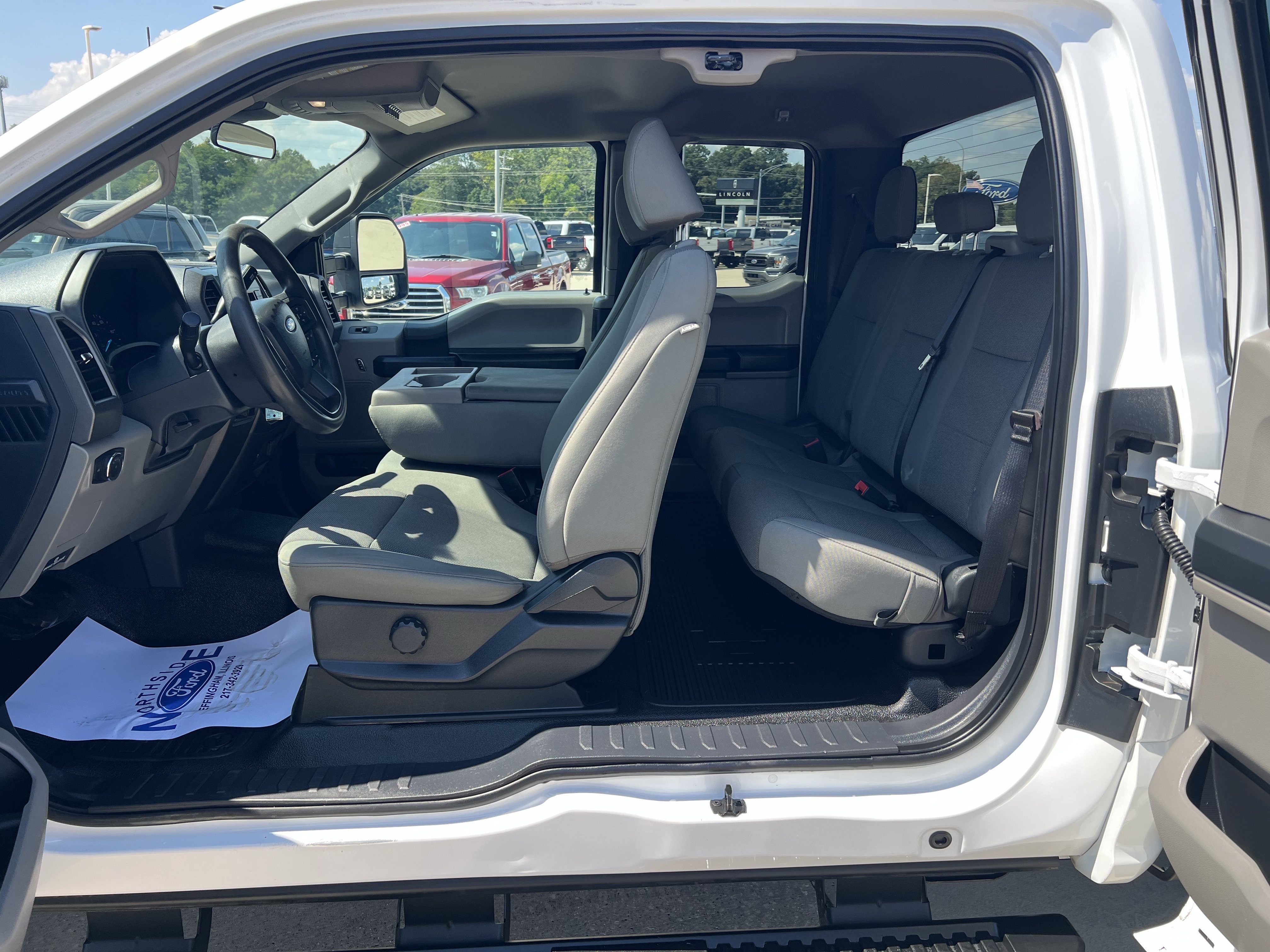 Used 2022 Ford F350 XL w/ Power Equipment Group AWD/4WD image 18