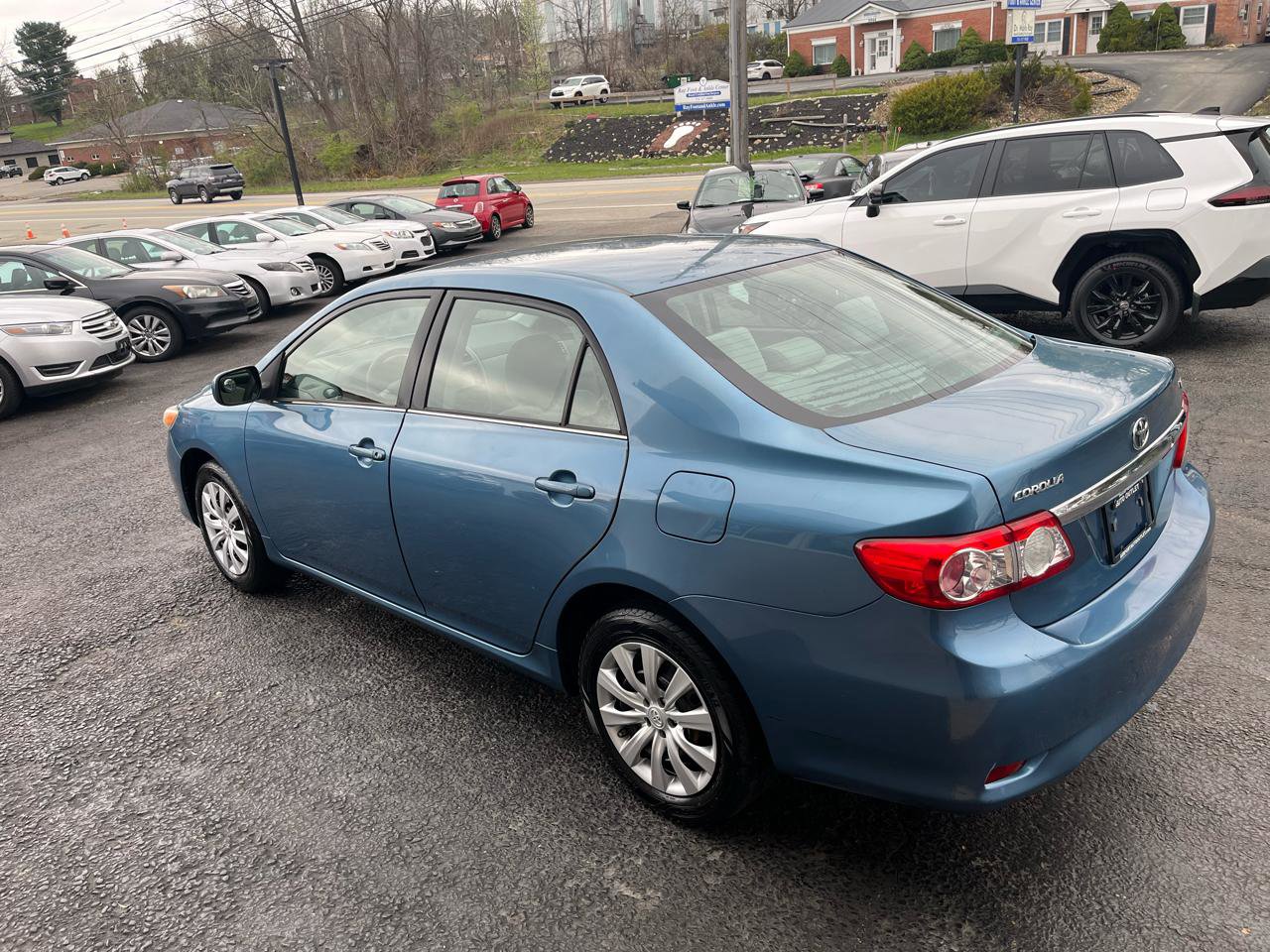 Used 2013 Toyota Corolla LE FWD image 8