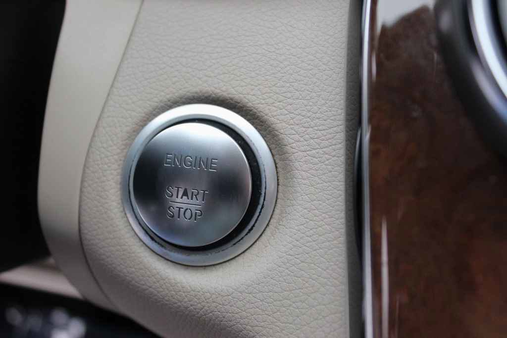 Used 2017 Mercedes-Benz C 300 Sedan image 18