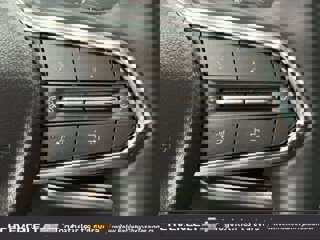 Used 2025 Chevrolet Equinox LT FWD image 15