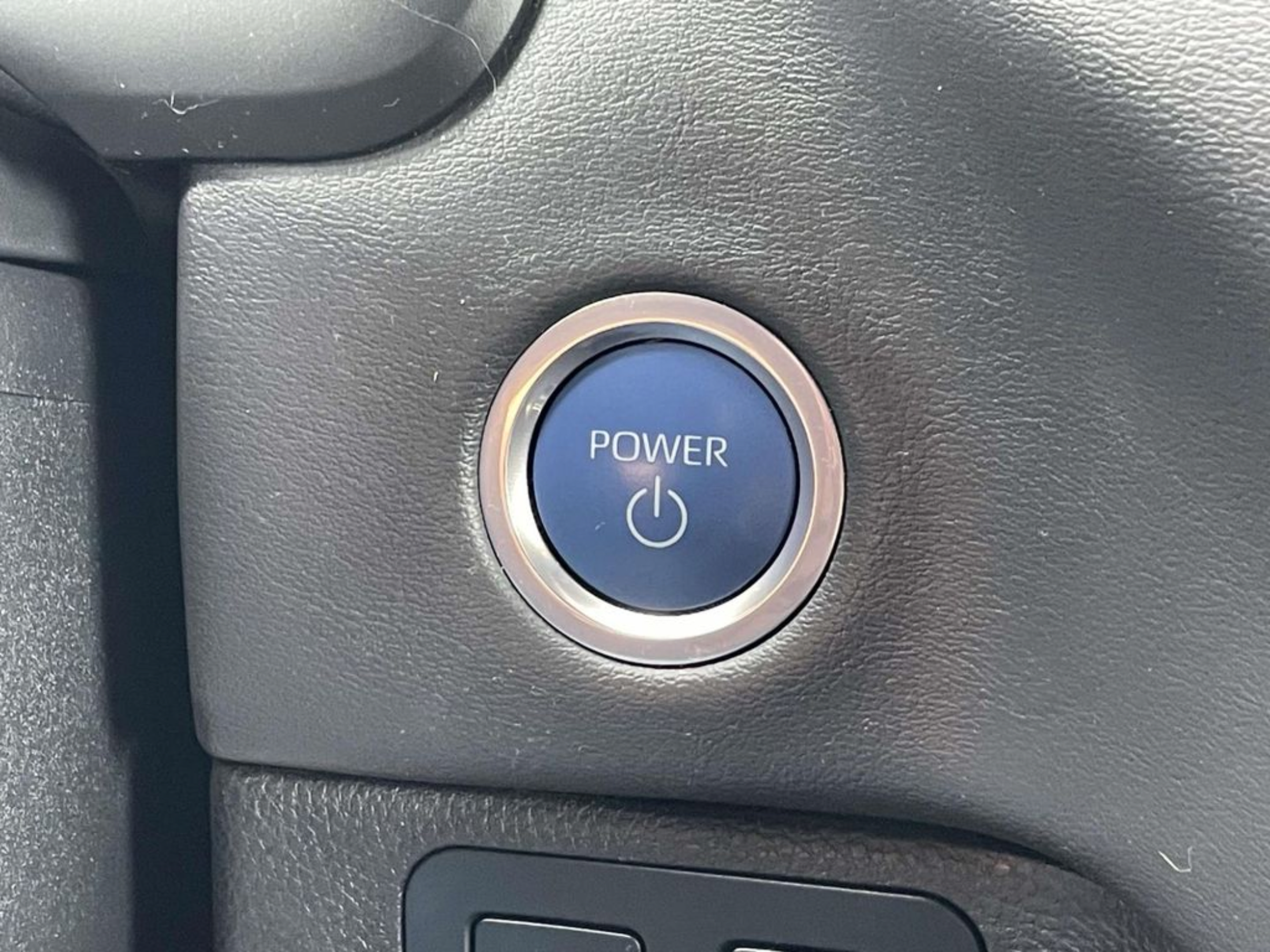 Used 2024 Toyota Sequoia Platinum RWD image 21