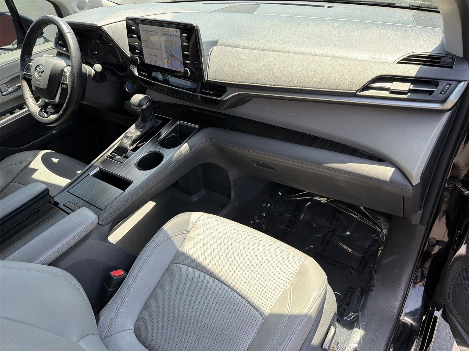 Used 2021 Toyota Sienna Limited AWD/4WD image 13