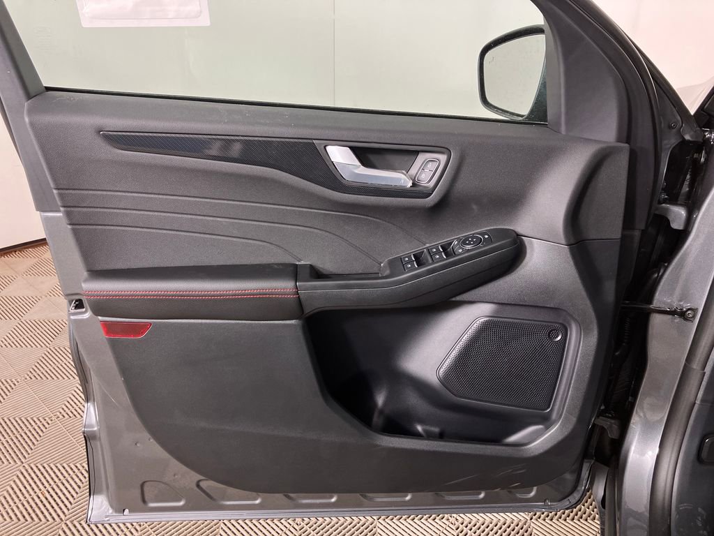 New 2026 Ford Escape ST-Line w/ Tech Pack #1 image 21