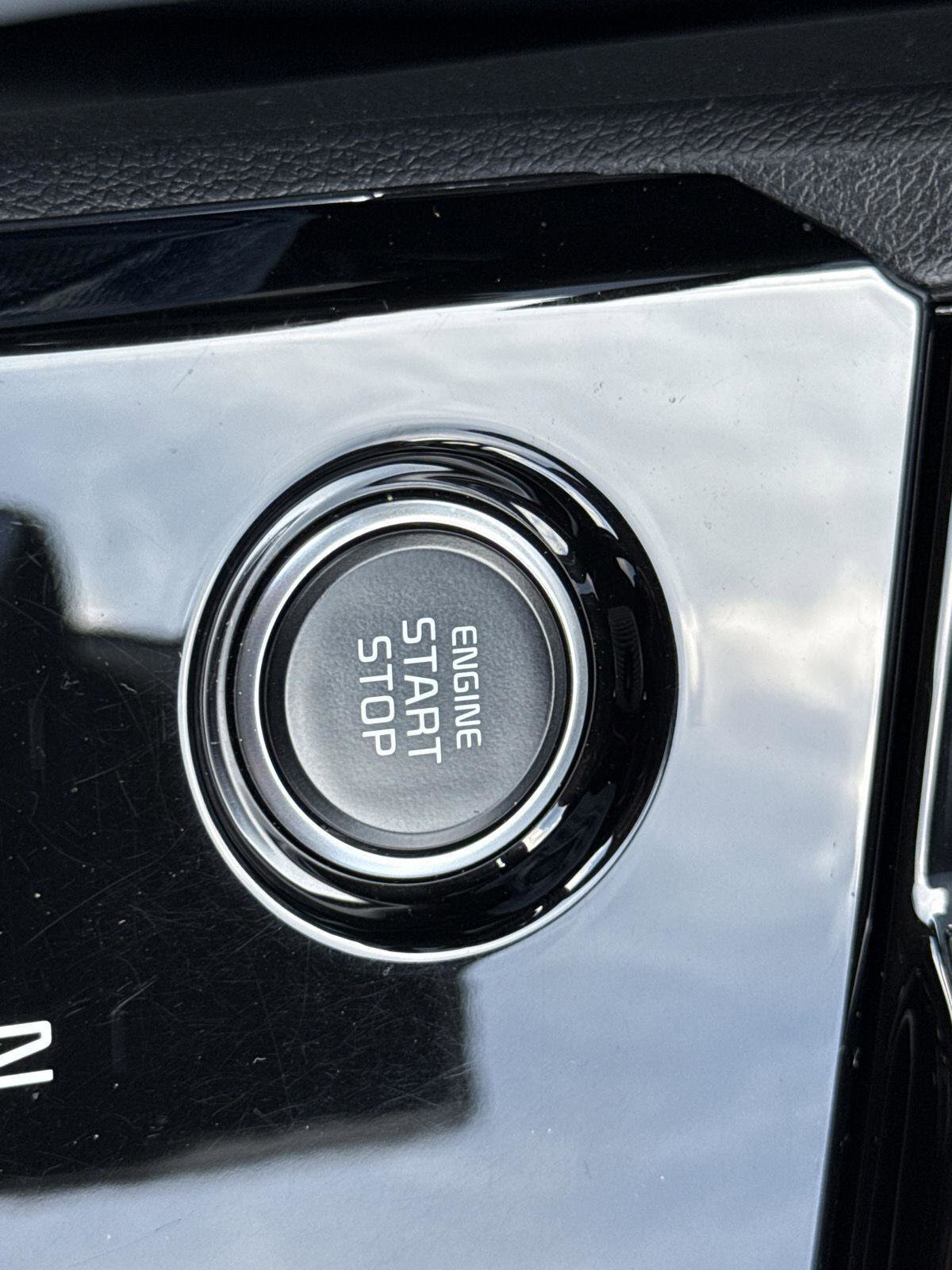 Used 2023 Kia Sportage EX image 20