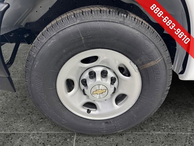 New 2025 Chevrolet Express 2500 image 12