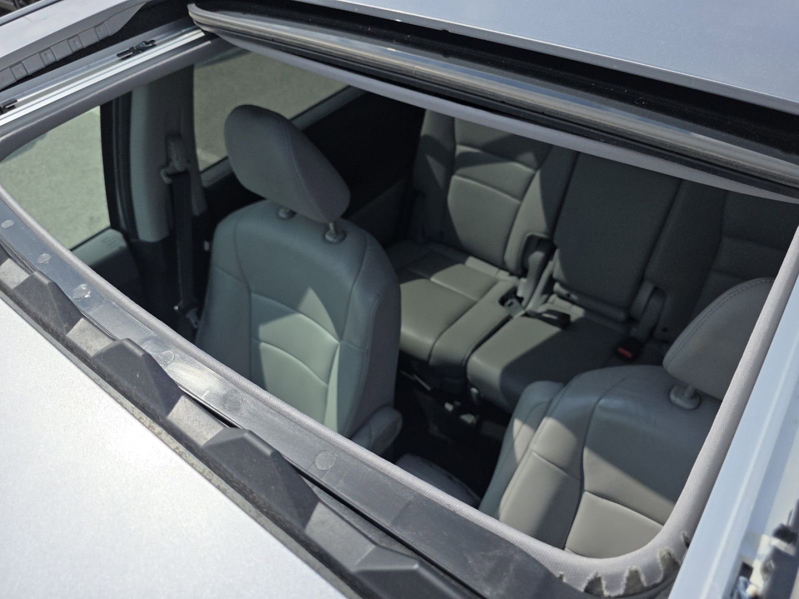 Used 2016 Honda Pilot EX-L image 3