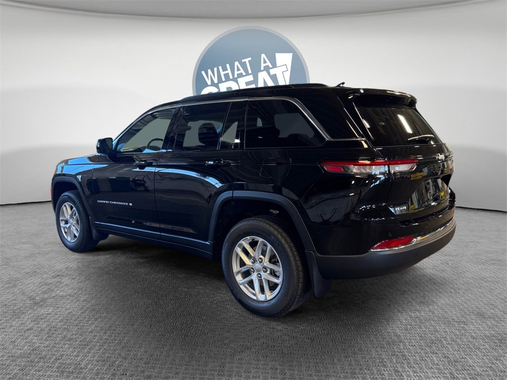New 2025 Jeep Grand Cherokee Laredo X w/ Luxury Tech Group I image 6