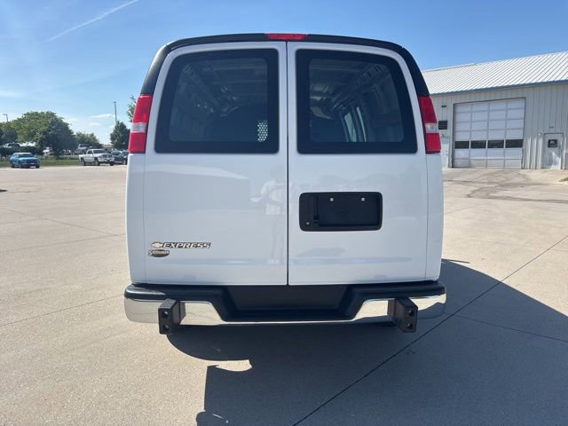 Used 2024 Chevrolet Express 2500 w/ Driver Convenience Package RWD image 23