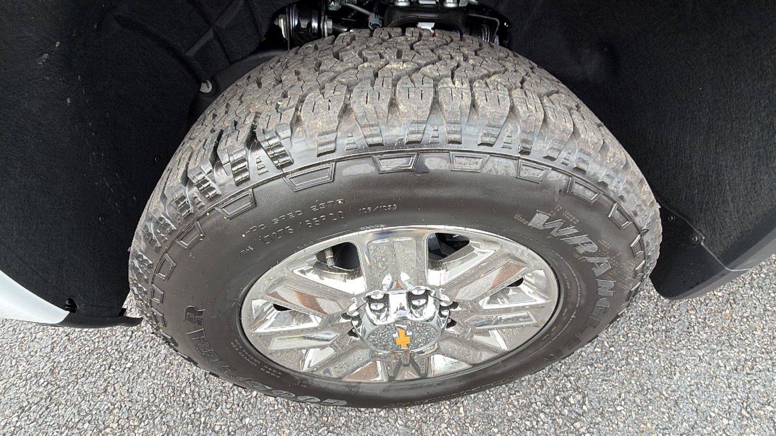 New 2026 Chevrolet Silverado 2500 High Country w/ High Country Premium Package AWD/4WD image 10