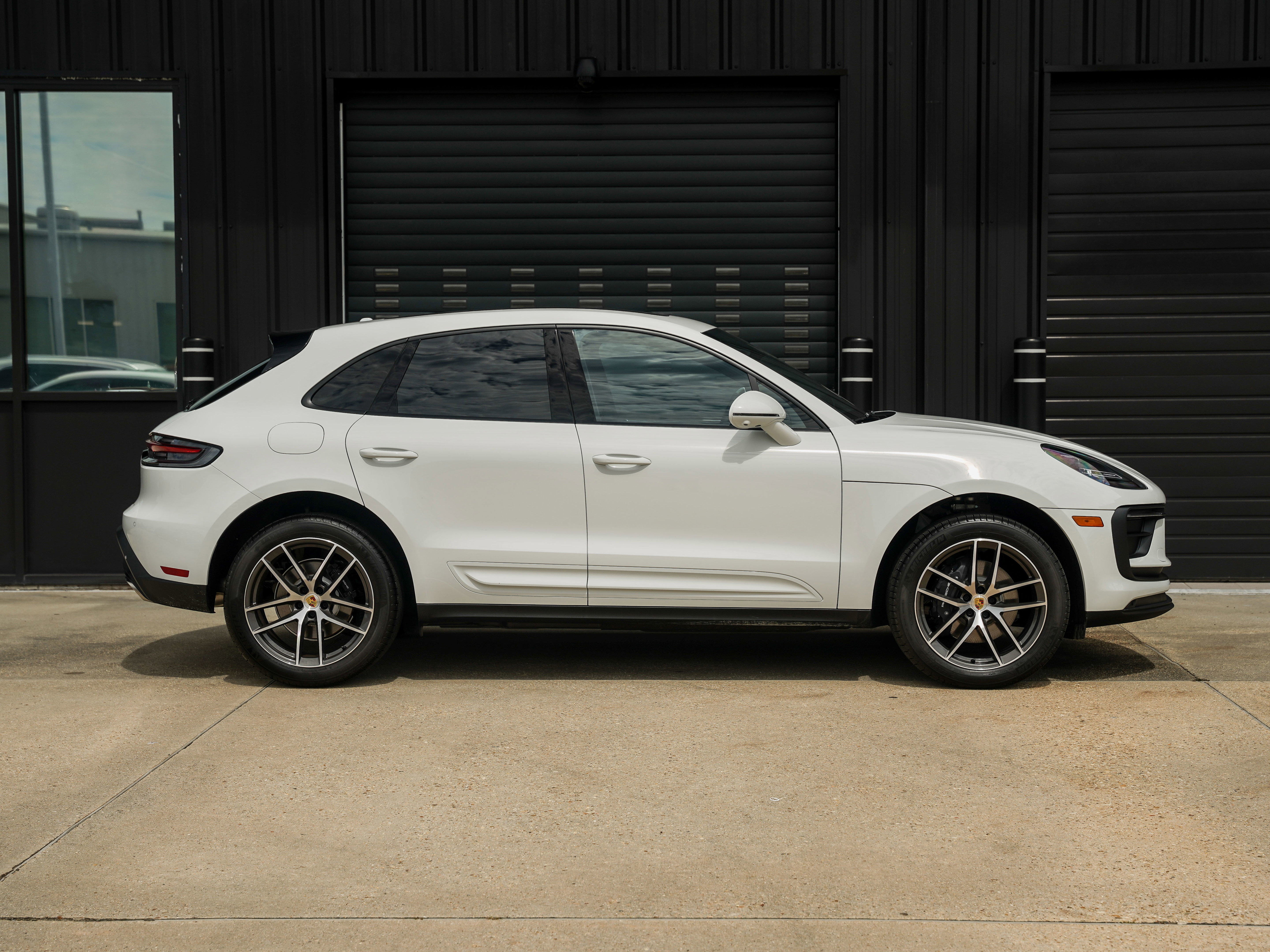 New 2026 Porsche Macan image 13