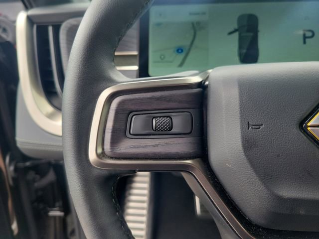 Used 2024 Rivian R1S Adventure AWD/4WD image 15