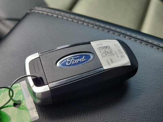 Used 2022 Ford Explorer XLT w/ Equipment Group 202A RWD image 37