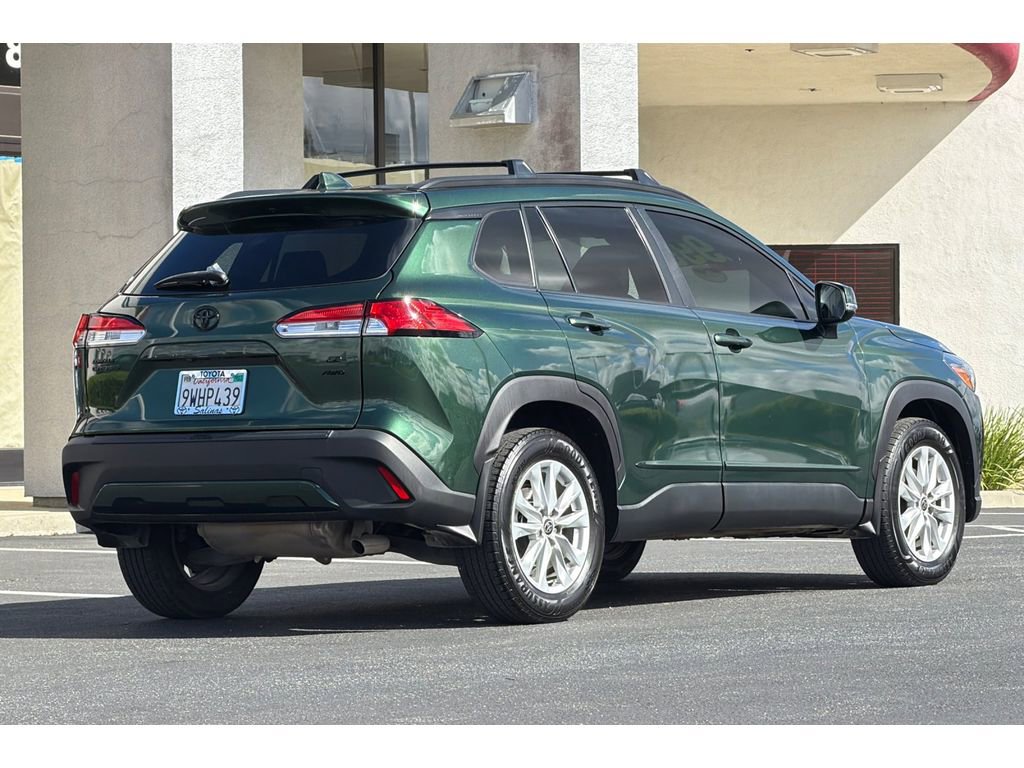 Used 2022 Toyota Corolla Cross LE AWD/4WD image 4