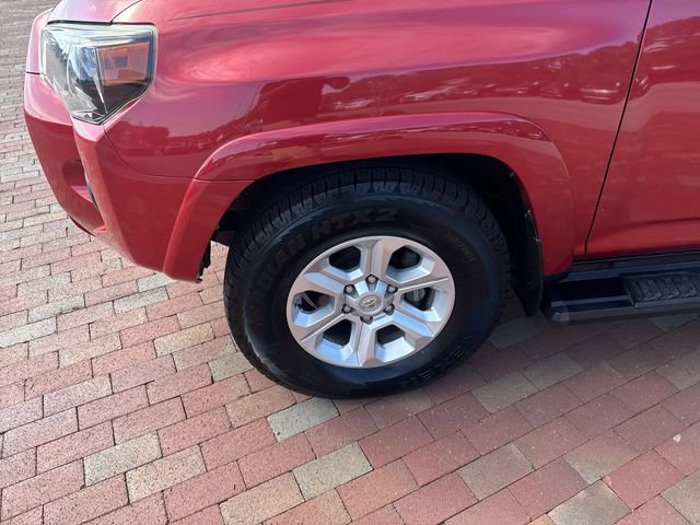 Used 2019 Toyota 4Runner SR5 RWD image 10