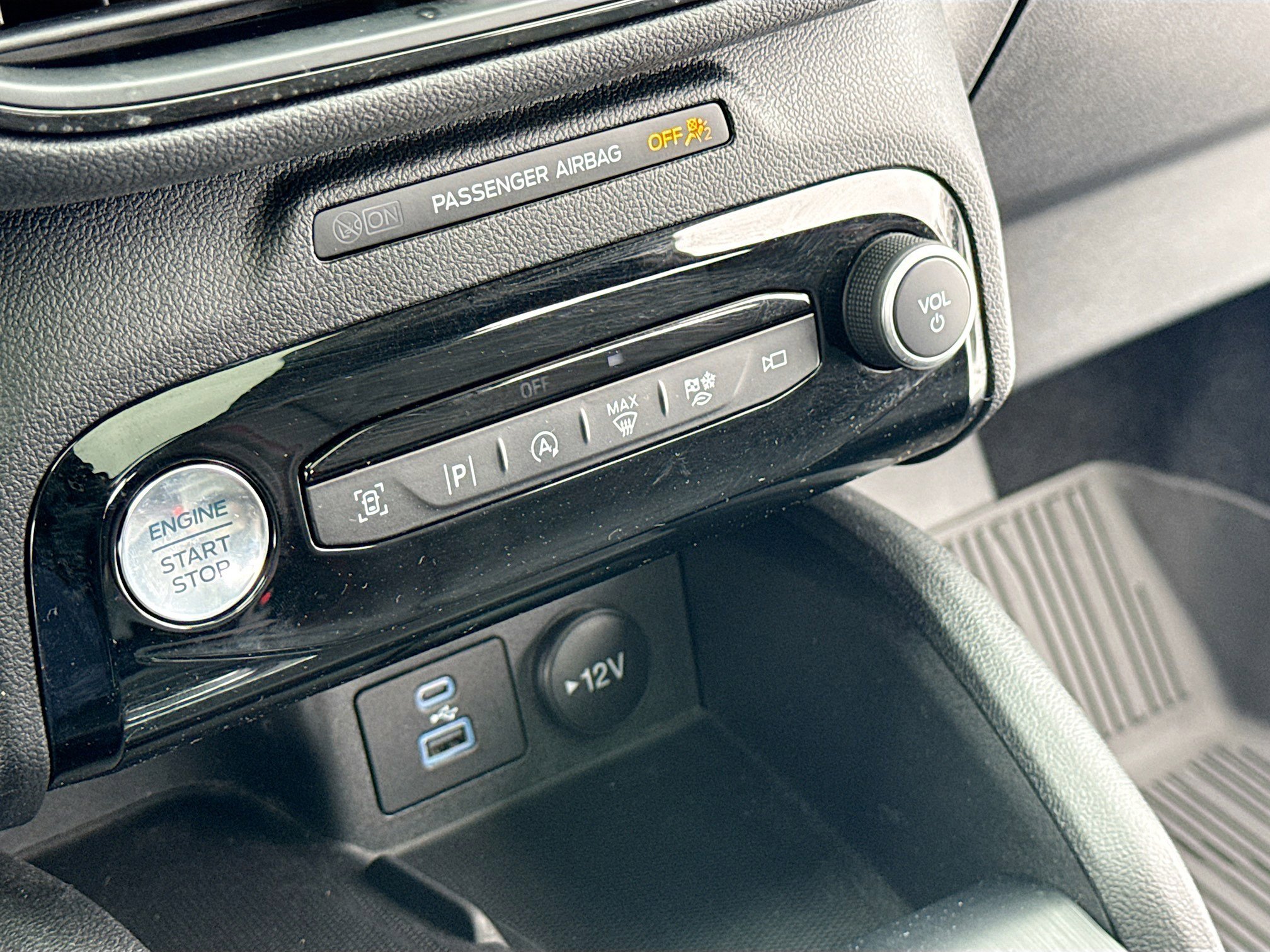 Used 2023 Ford Escape ST-Line Elite w/ Premium Technology Package image 10