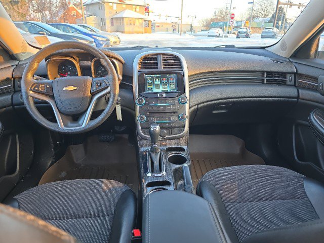 Used 2015 Chevrolet Malibu LT w/ Power Convenience Package FWD image 25