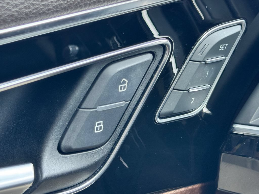 Used 2019 Audi Q7 3.0T Prestige w/ Prestige Package AWD/4WD image 34