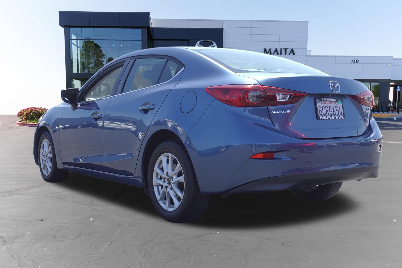 Used 2018 MAZDA MAZDA3 Sport w/ Preferred Equipment Package FWD image 5