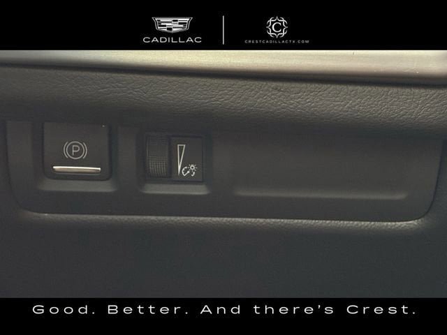 Used 2025 Cadillac XT4 Premium Luxury FWD image 24