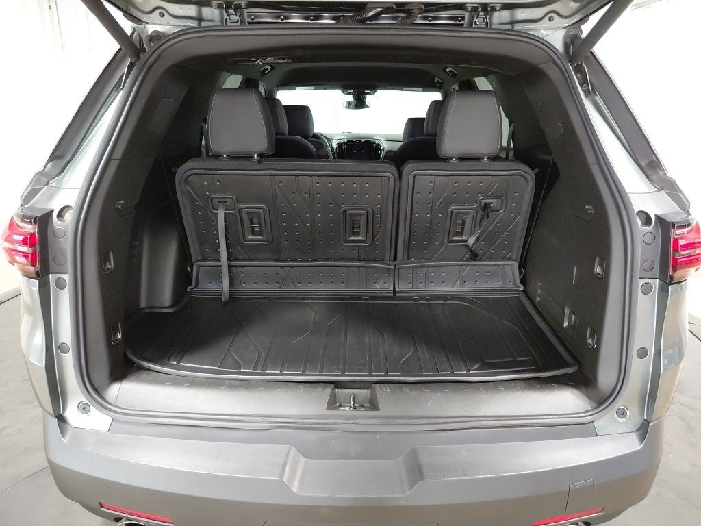 Used 2023 Chevrolet Traverse LT w/ LPO, Floor Liner Package image 8