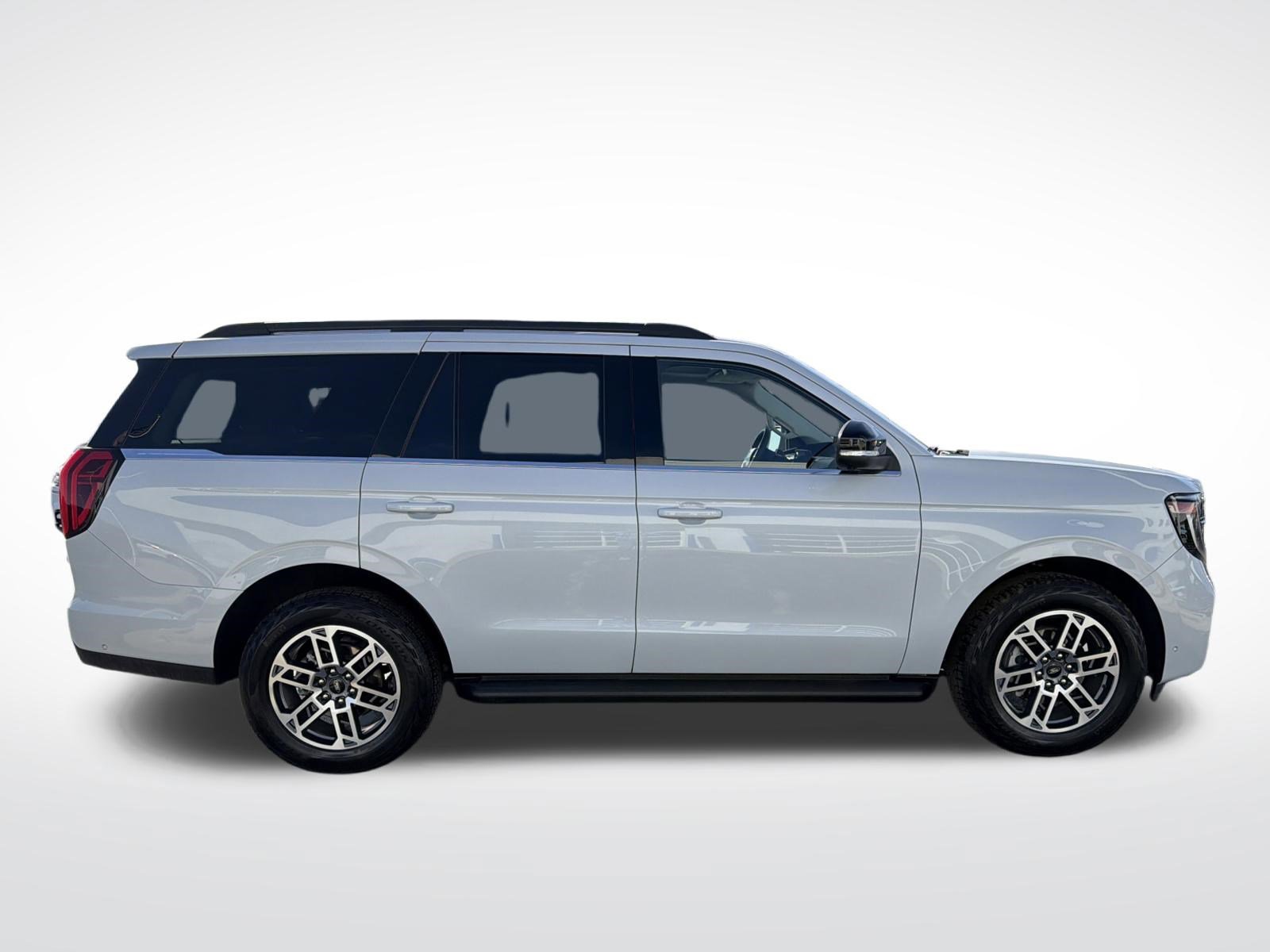 Certified 2025 Ford Expedition Active AWD/4WD image 6